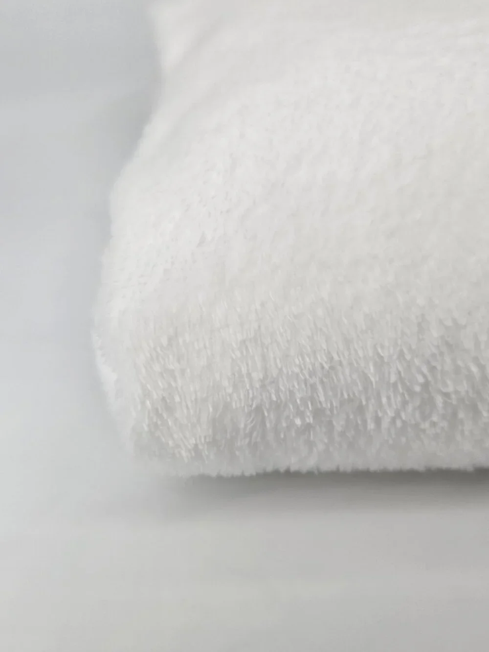 Soft White Plush Blanket for Cozy Comfort